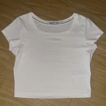 캘빈클라인 티셔츠 xs