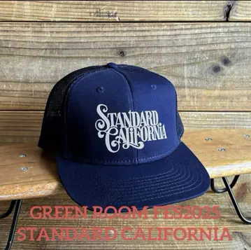 STANDARD CALIFORNIA 네이비 캡 그린룸 한정판