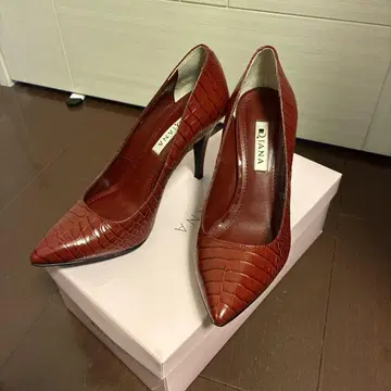 Diana 빨간색 크로커다일풍 하이힐 24cm