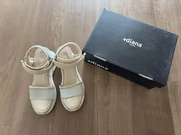 다이애나 플러스 Diana 통굽 스포츠 샌들