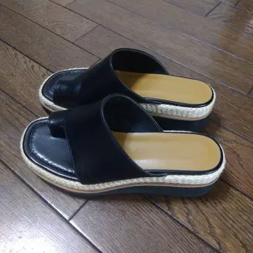 다이애나 쪼리 가죽 샌들 주트 S 22.5~23cm 블랙