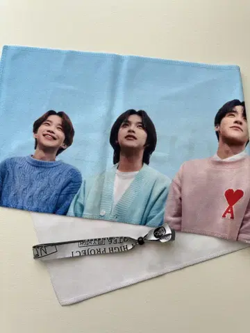 N.Flying note6 슬로건 및 목록 플래그