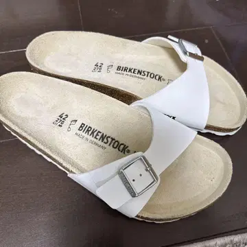 BIRKENSTOCK 화이트 컴포트 샌들 42