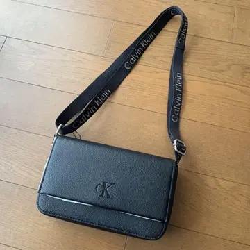 캘빈클라인 로고 숄더백 calvin klein