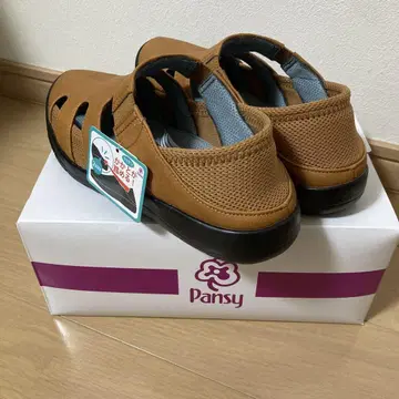 Pansy 브라운 샌들 및 신발