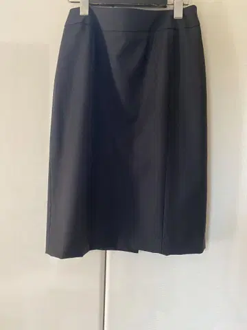 띠어리 럭스 Executive Vevila 블랙 타이트