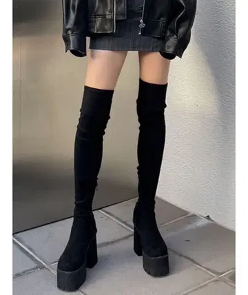 EMODA 스퀘어 핏 롱 부츠