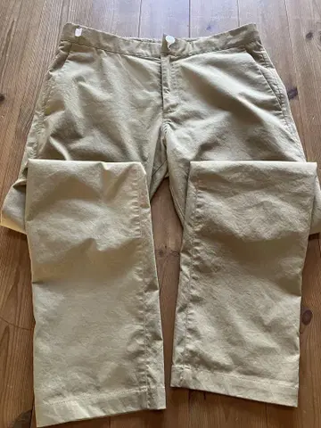 HELLY HANSEN 베이지 치노 팬츠