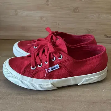 SUPERGA 레드 캔버스 스니커즈 32