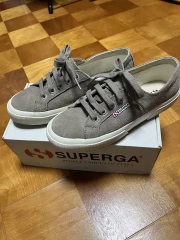 미사용품 SUPERGA 스웨이드 스니커즈 2750