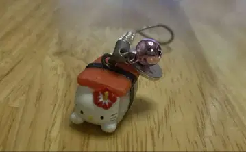 하와이 한정 헬로키티 스팸무스비 버전 스트랩