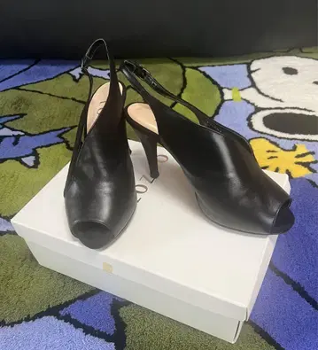Tozoo 블랙 오픈토 슬링백 힐