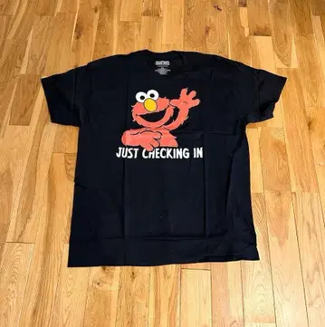 Sesame Street Elmo 티셔츠 세서미 스트릿 엘모 공식
