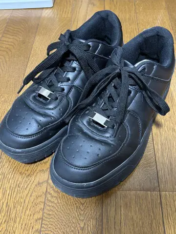 블랙 가죽 통굽 스니커즈