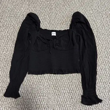 Aritzia Sunday Best 블랙 크롭 상의 XS