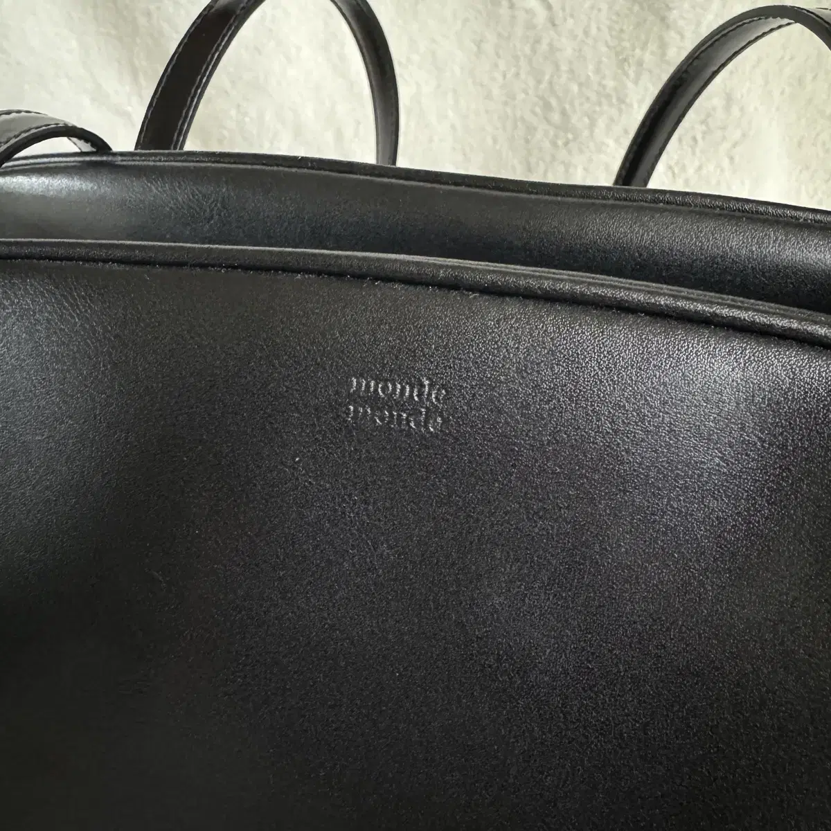 Monde Monde Moment Large Shoulder Bag Black on Bunjang