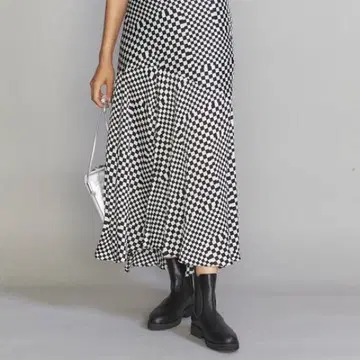 PROVOKE 체커 맥시 스커트 모노톤 CITYSHOP 새상품급