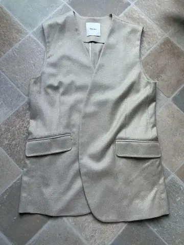 Spick & Span 베이지 노카라 베스트 36