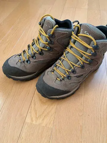 AKU AIR8000 EUR37 22.5~23cm