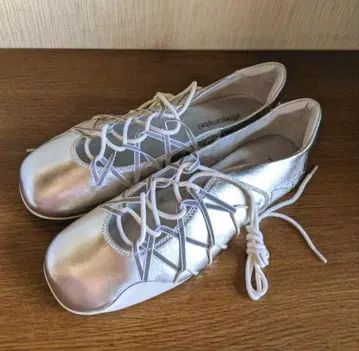 Jeffrey Campbell 레이스업 발레 슈즈 같은 신발