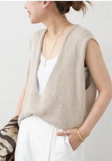 두지엠 클라세 lily linen V넥 베스트