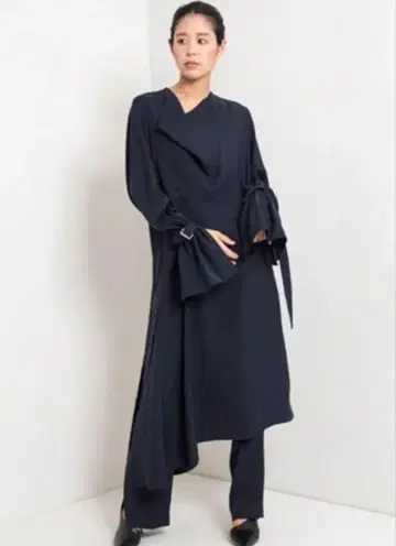 HYKE 다크 네이비 롱 원피스