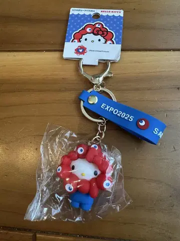 간사이 엑스포 먝먝 산리오 콜라보 변신 봉제인형 헬로키티