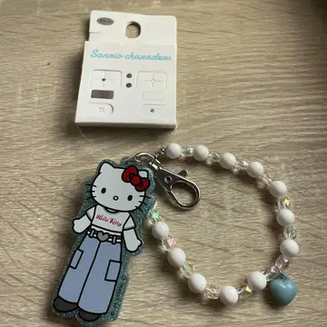 발길이 긴 헬로키티 비즈 스트랩
