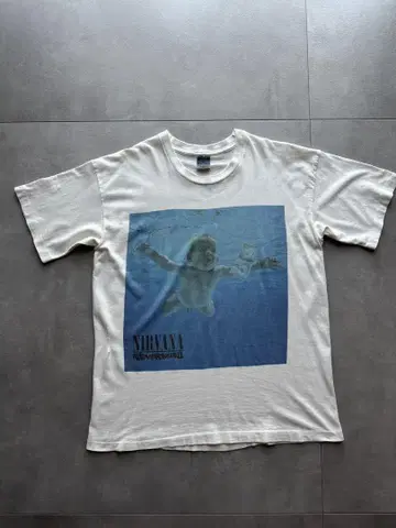 90s NIRVANA NEVERMIND 티셔츠 SCREENSTARS