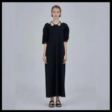 머럴 아이비 반소매 드레스