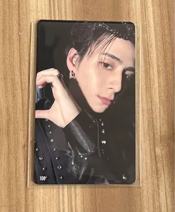 INI XQUARE 니시 히로토 7000엔 트레이딩 카드 회장 106