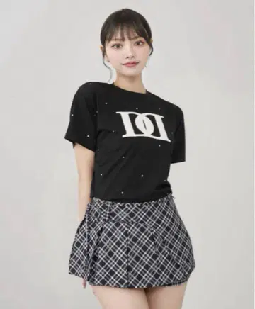 Darich 다리치 퀼팅 아플리케 비쥬 티셔츠 블랙