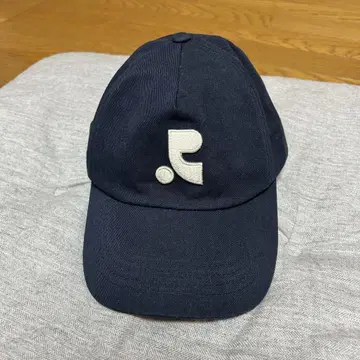 Rest & Recreation 네이비 캡