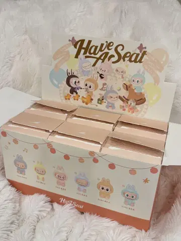 POP MART 러브부 Have A Seat 상자만 정품