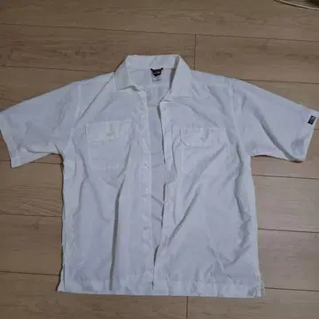 THE NORTH FACE 반팔 셔츠 화이트