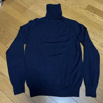 JIL SANDER 네이비 터틀넥 46