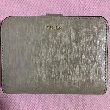 가격 인하! [FURLA] 두겹 지갑 베이지