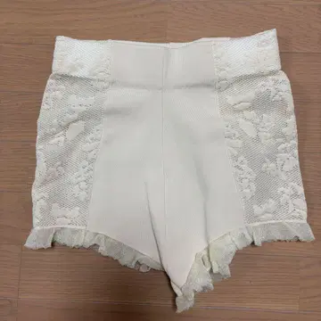 beams couture 레이스 숏 팬츠
