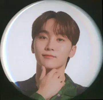 세븐틴 카페 2022 선셋 리조트 승관 배지 FACE