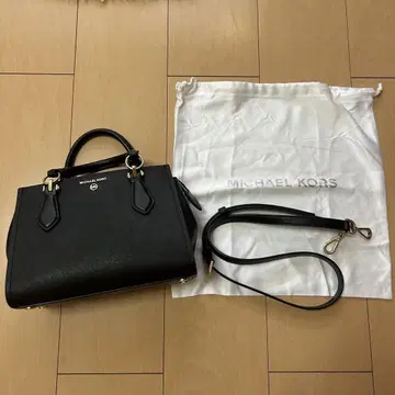 마이클코어스 MARILYN 크로스 바디 스몰
