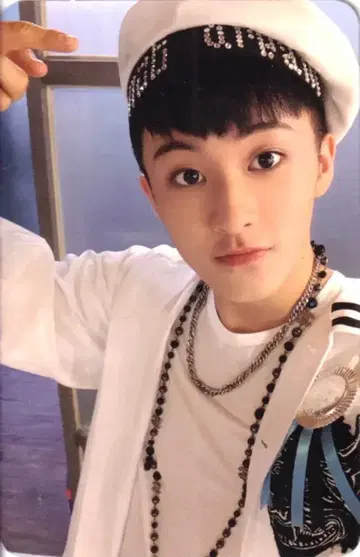 NCT DREAM 마크 위 영