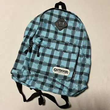 OUTDOOR 하늘색과 검은색 체크 무늬 백팩