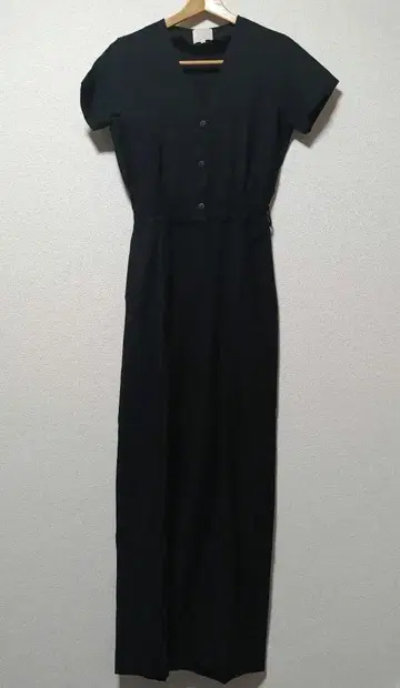 todayful 블랙 올인원 V넥 버튼 장식 size36