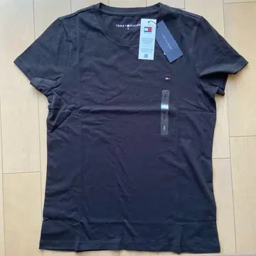 TOMMY HILFIGER 블랙 반팔 티셔츠 여성용 새상품 S