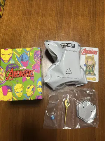 POP MART 어벤져스 피규어 로키