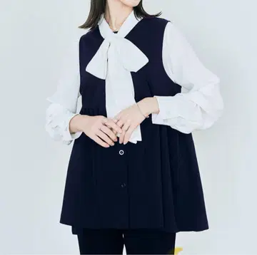 택 포함 새상품 블랙 플레어 베스트