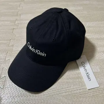 (해외 공식 매장 구매) 캘빈클라인 심플 로고 캡 블랙