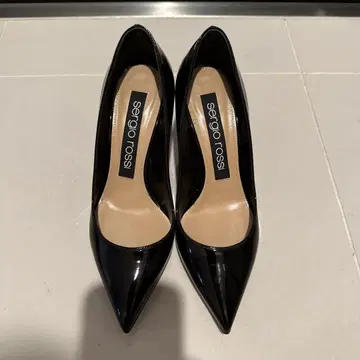 세르지오로시 블랙 펌프스