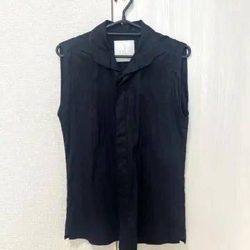 QL Mansion maker 슬리브리스 셔츠