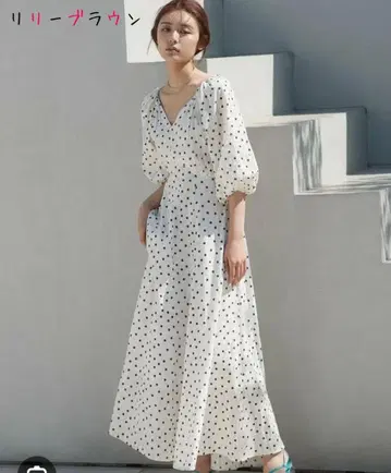 LILY BROWN 볼륨 쓰리 롱 원피스